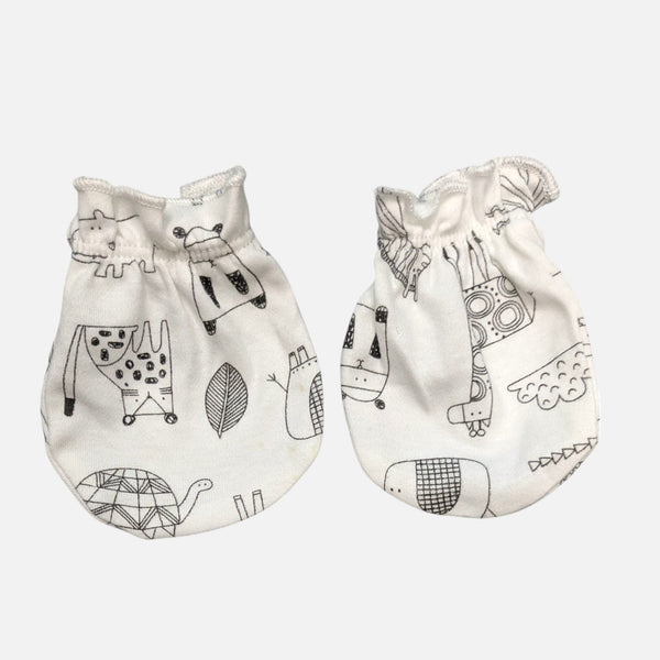 Safari Baby Bib, Cap, Mittens and Booties Set