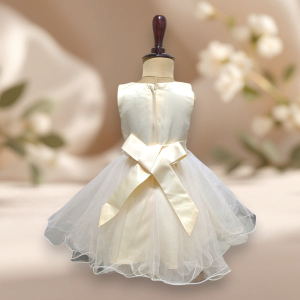 Champagne Elegant Knee Length Bow Princess Dress
